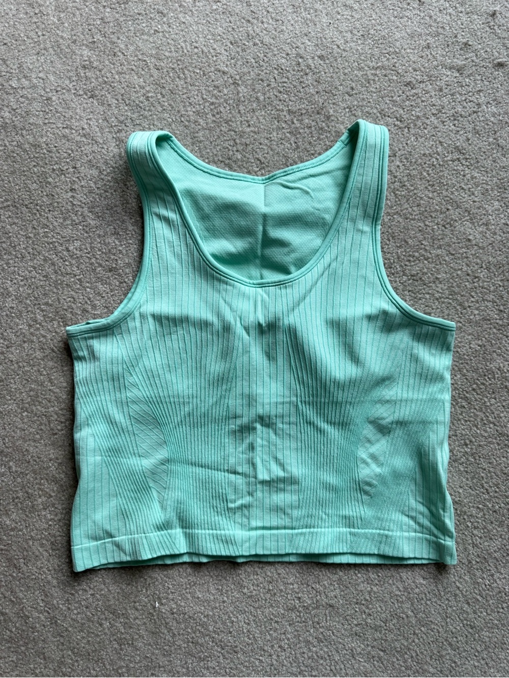 Lululemon Ebb to Street cropped tank